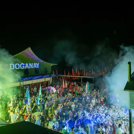 Club Doganay ホテル